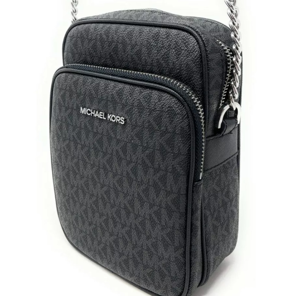 Michael Kors Jet Set Travel Flight Crossbody - Picture 2 of 16